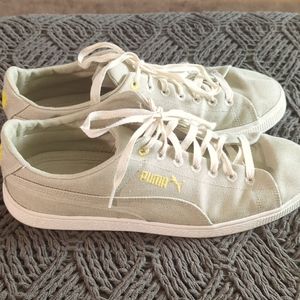 Canvas Tan/Beige Pumas 11